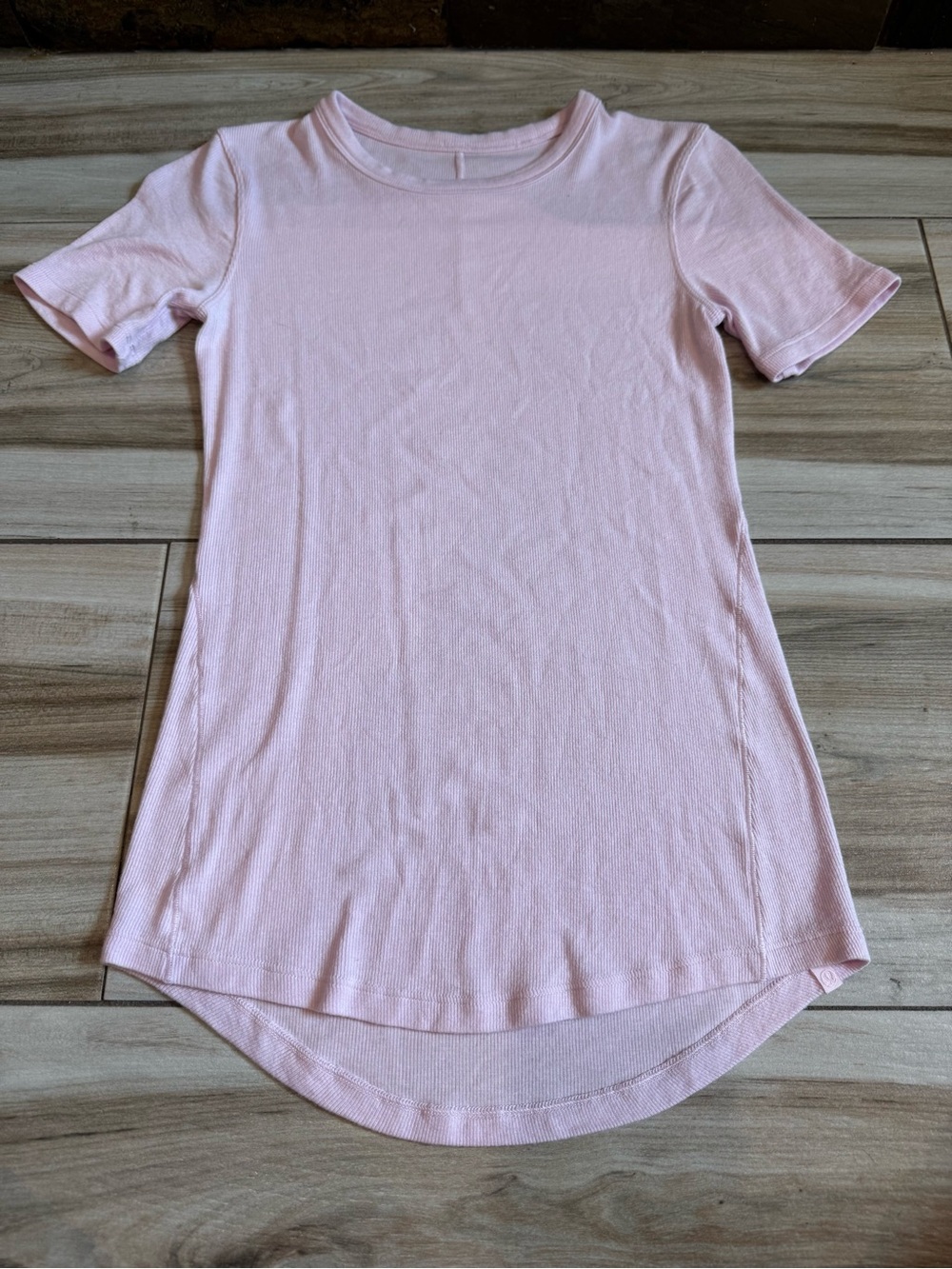 Lululemon Light Pink/Lilac Short Sleeve Crew Neck Tee